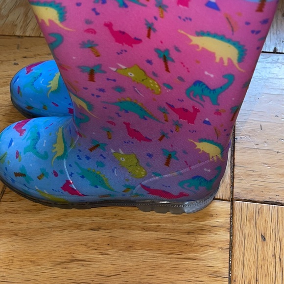 Girls light up dinosaur rain boots - Picture 5 of 7
